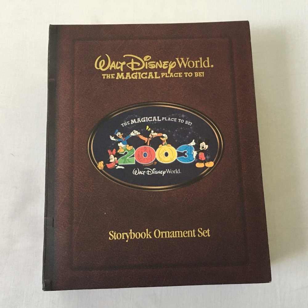 DISNEY Vintage Collector’s 2003 Storybook Ornament Set